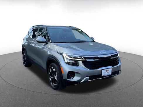 Used 2025 Kia Seltos S FWD image 3