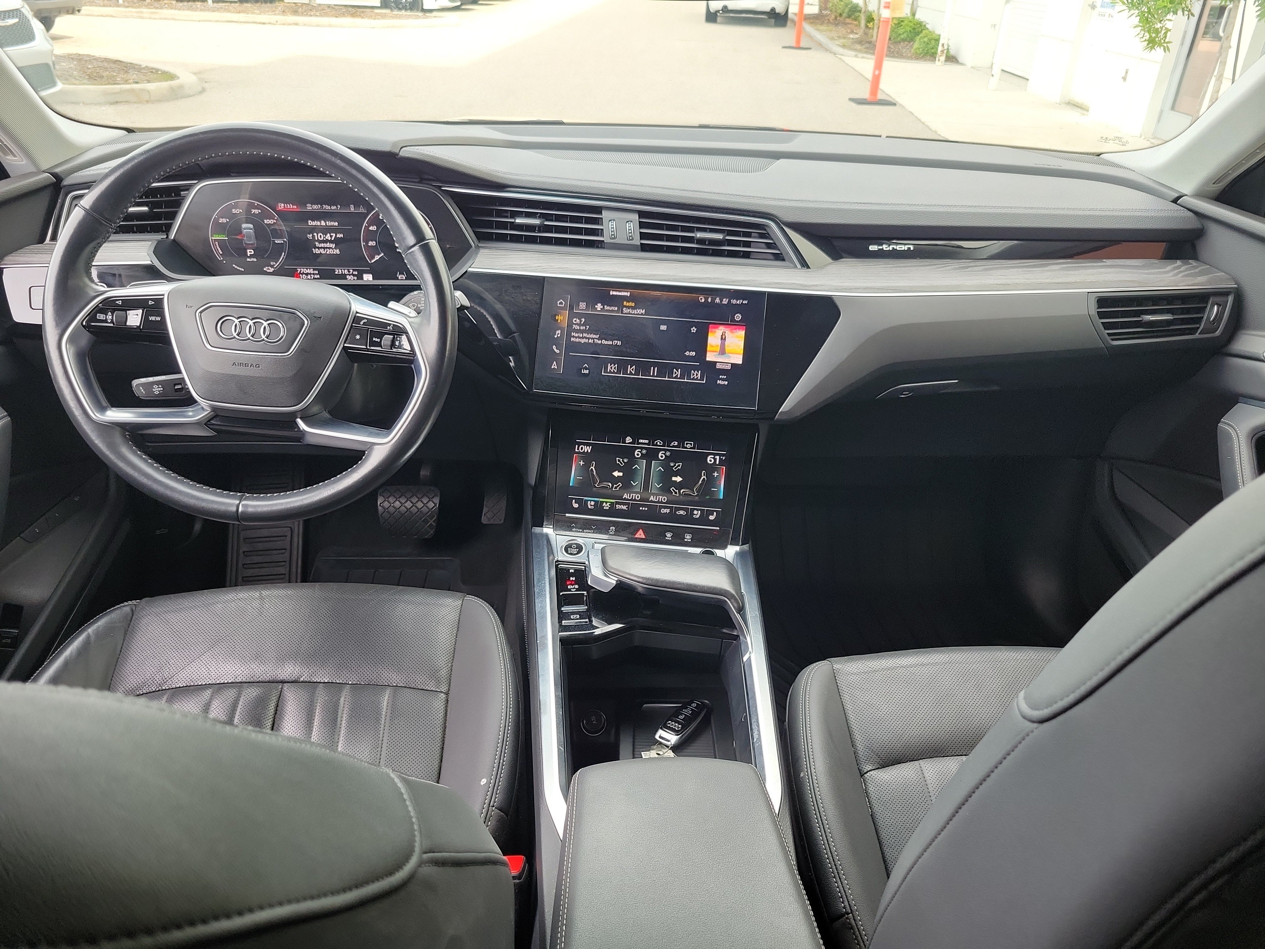 Used 2021 Audi e-tron Premium Plus w/ Premium Plus Package AWD/4WD image 21