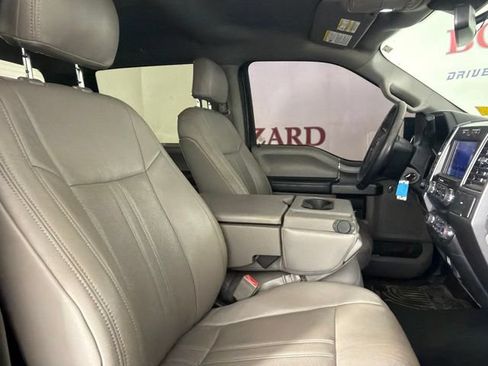 Used 2019 Ford F150 XLT w/ Equipment Group 302A Luxury AWD/4WD image 16