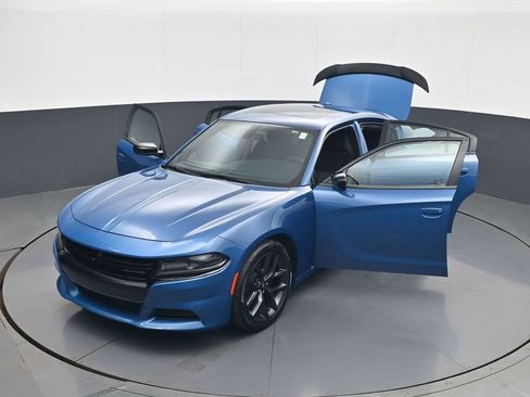 Used 2020 Dodge Charger SXT w/ Blacktop Package RWD image 30