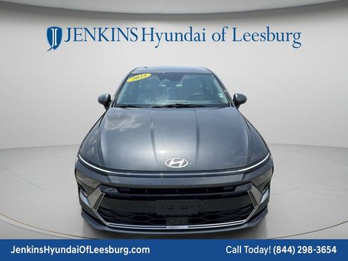 Used 2025 Hyundai Sonata SEL FWD image 12