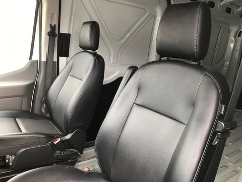 Used 2024 Ford Transit 250 148 Medium Roof Extended AWD image 4