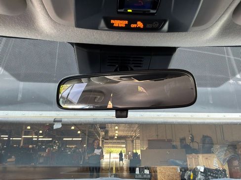 Used 2025 Toyota Corolla LE image 16