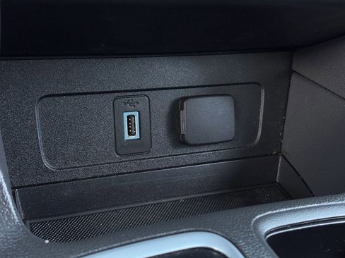 Used 2018 Ford Escape SE image 20