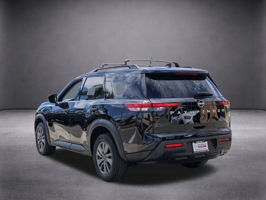 Used 2025 Nissan Pathfinder SV FWD image 7