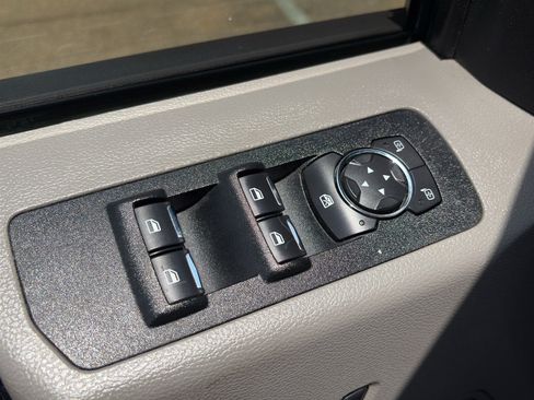 Used 2019 Ford F150 XLT w/ Equipment Group 302A Luxury RWD image 27