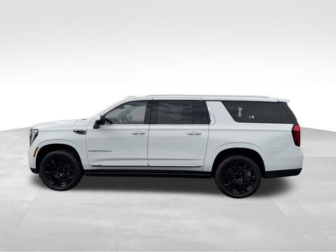 Used 2025 GMC Yukon XL Denali w/ Sun & Power Step Package AWD/4WD image 13