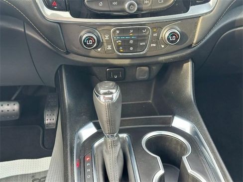 Certified 2019 Chevrolet Traverse LT w/ LT Premium Package image 17