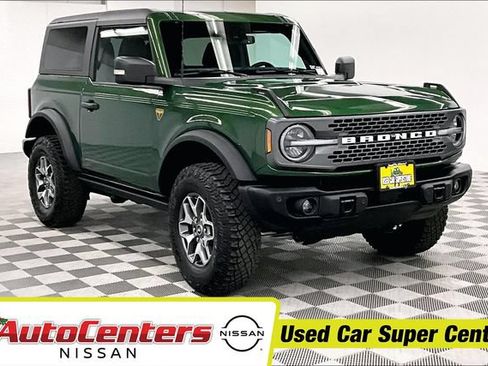 Used 2025 Ford Bronco Badlands AWD/4WD image 1