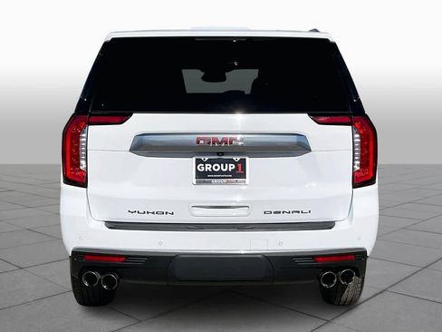 Used 2024 GMC Yukon XL Denali image 4