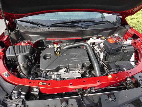 Used 2025 Chevrolet Equinox RS w/ Safety and Technology Package image 34