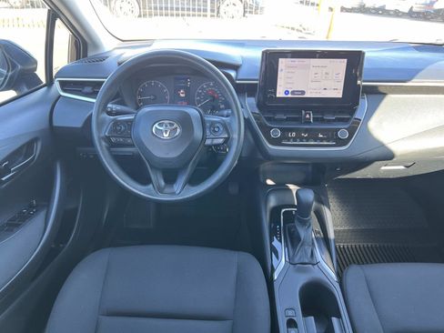 Used 2023 Toyota Corolla LE image 7