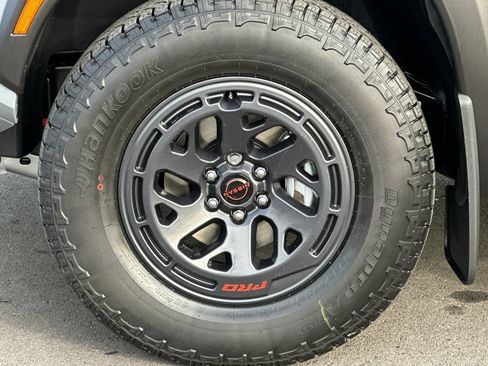 New 2026 Nissan Frontier PRO-4X w/ Pro Premium Package AWD/4WD image 31