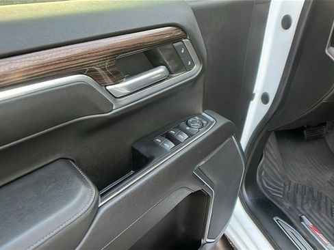 Certified 2022 Chevrolet Silverado 1500 RST image 12