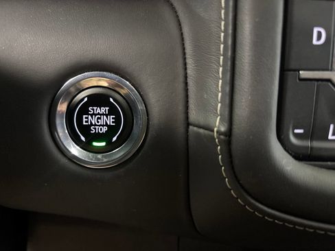 Used 2023 GMC Yukon Denali Ultimate AWD/4WD image 25