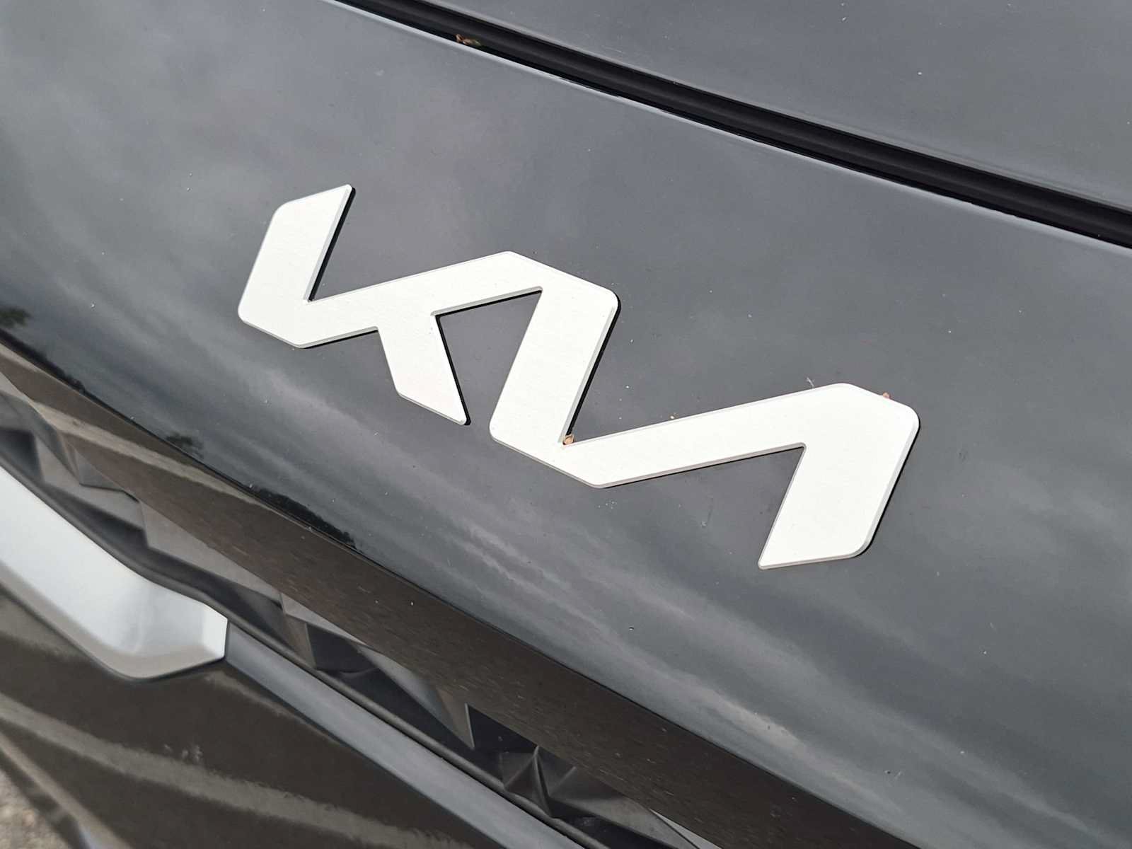 Used 2022 Kia Forte LXS FWD image 11