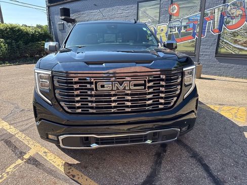 Used 2024 GMC Sierra 1500 Denali Ultimate AWD/4WD image 2
