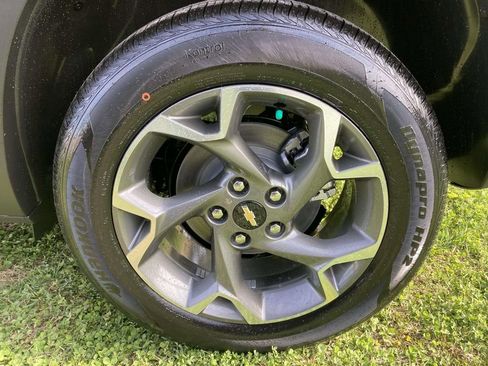 New 2026 Chevrolet Trax LT w/ Driver Confidence Package FWD image 9