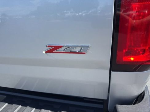Used 2016 Chevrolet Colorado Z71 AWD/4WD image 10