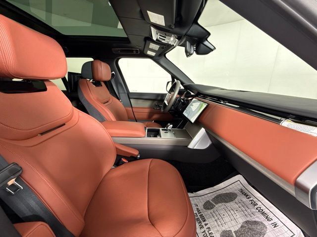 New 2026 Land Rover Range Rover SV AWD/4WD image 34
