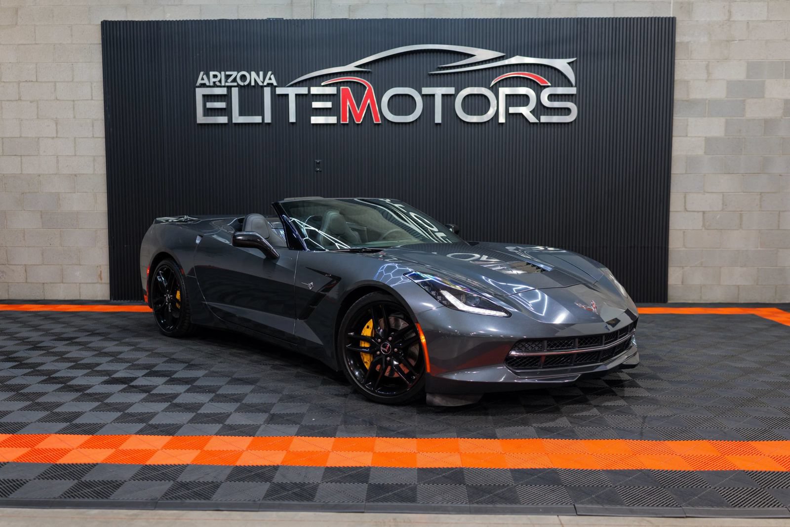 Used 2014 Chevrolet Corvette Stingray Convertible w/ 3LT Preferred Equipment Group RWD image 3