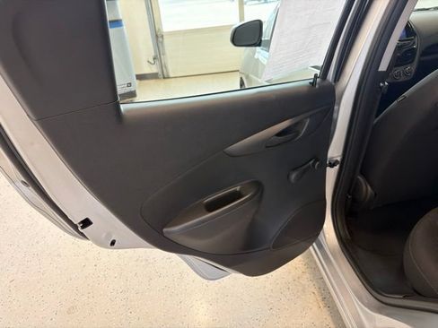 Used 2019 Chevrolet Spark LS FWD image 33