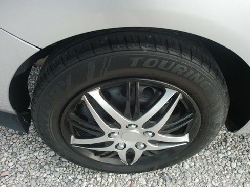 Used 2012 Ford Fiesta S FWD image 44