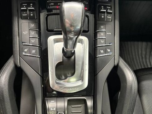 Used 2018 Porsche Cayenne AWD/4WD image 19