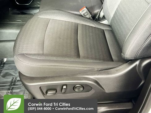 Used 2025 GMC Sierra 3500 SLE w/ SLE Value Package image 21