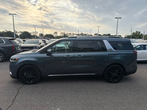 Certified 2024 Kia Carnival SX Prestige FWD image 8