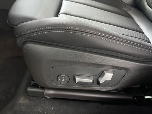 Used 2023 BMW X3 xDrive30i w/ Convenience Package AWD/4WD image 10