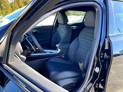 Used 2024 Dodge Hornet R/T w/ R/T Blacktop Package image 10