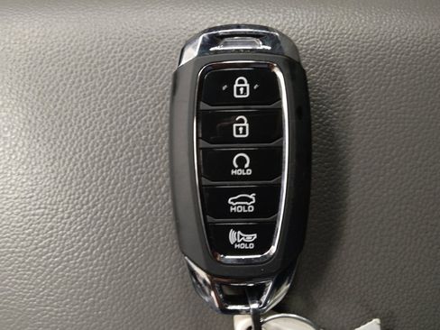 Used 2022 Hyundai Elantra SEL w/ Cargo Package FWD image 32