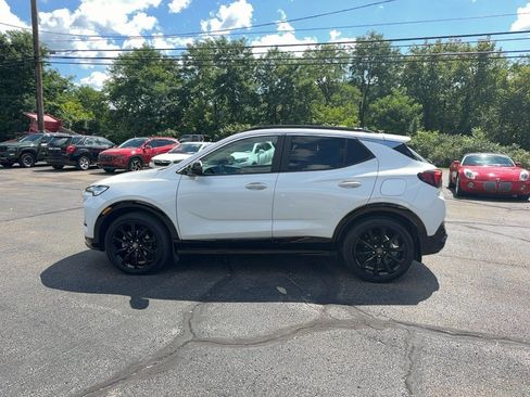 Used 2024 Buick Encore GX Sport Touring w/ Experience Buick Package AWD/4WD image 8