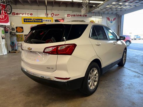 Used 2021 Chevrolet Equinox LT image 5