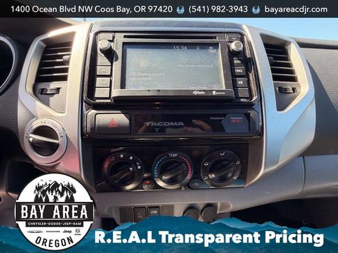Used 2015 Toyota Tacoma 4x4 Double Cab w/ TRD Off-Road Package image 16