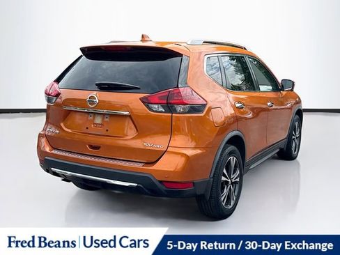 Used 2019 Nissan Rogue SV w/ Premium Package AWD/4WD image 8