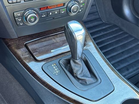 Used 2013 BMW 328i Convertible image 37