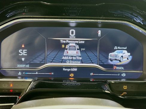 Used 2024 GMC Sierra 1500 Elevation image 12