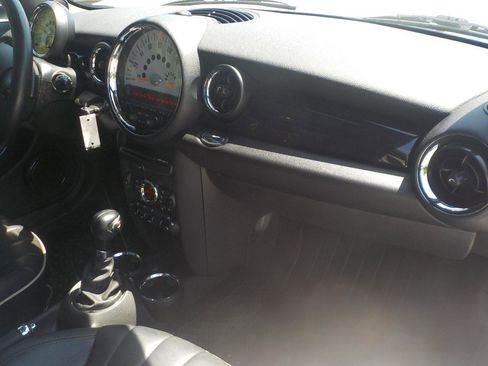 Used 2011 MINI Cooper S FWD image 25