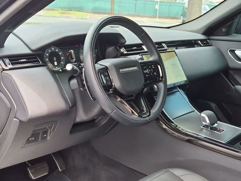 Certified 2025 Land Rover Range Rover Velar Dynamic SE AWD/4WD image 10