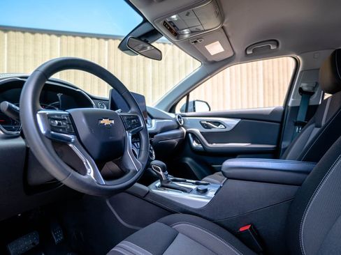 Used 2025 Chevrolet Blazer LT w/ LPO, Cargo Package FWD image 5