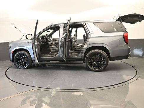 Used 2022 GMC Yukon Denali w/ Denali Premium Package image 87