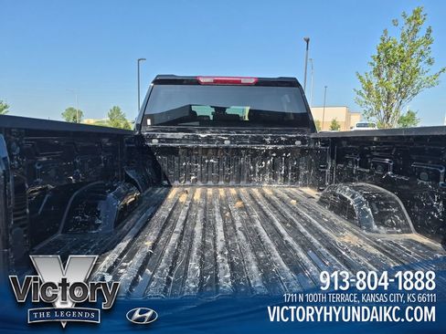 Used 2025 Chevrolet Silverado 2500 LT w/ Convenience Package AWD/4WD image 22