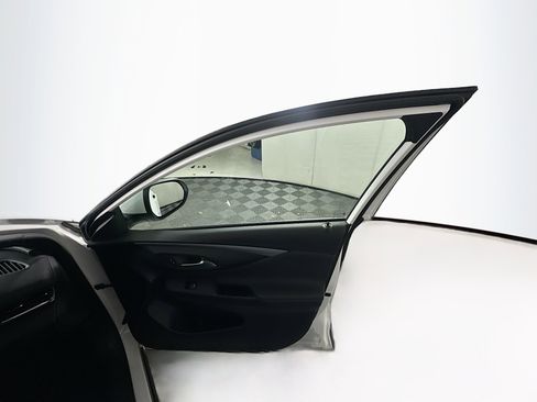 Used 2025 Buick Envista Preferred image 31