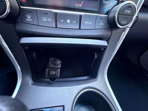 Used 2015 Toyota Camry XSE w/ Moonroof Package image 14