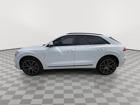 Used 2023 Audi Q8 Premium Plus w/ Premium Plus Package AWD/4WD image 2