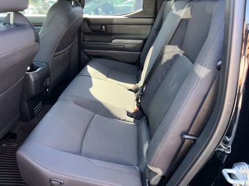 Used 2025 Toyota Tacoma SR AWD/4WD image 21