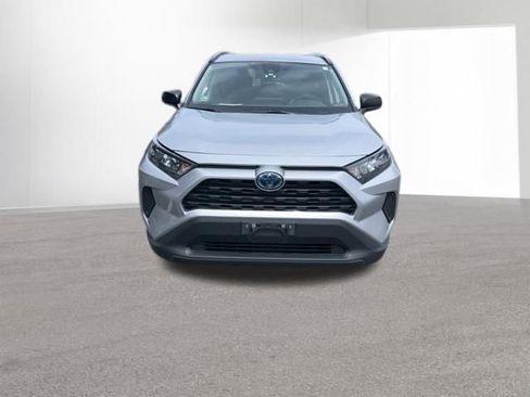 Used 2021 Toyota RAV4 LE AWD/4WD image 17