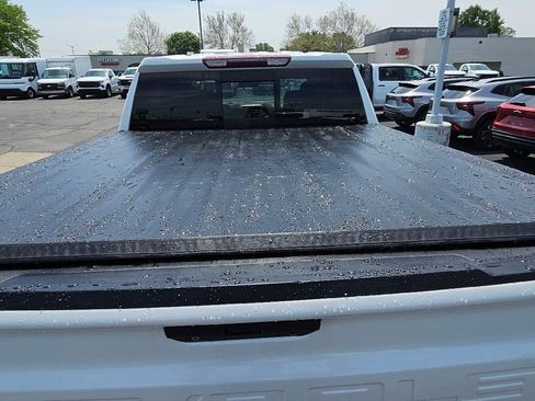 Used 2019 Chevrolet Silverado 1500 LT Trail Boss AWD/4WD image 6